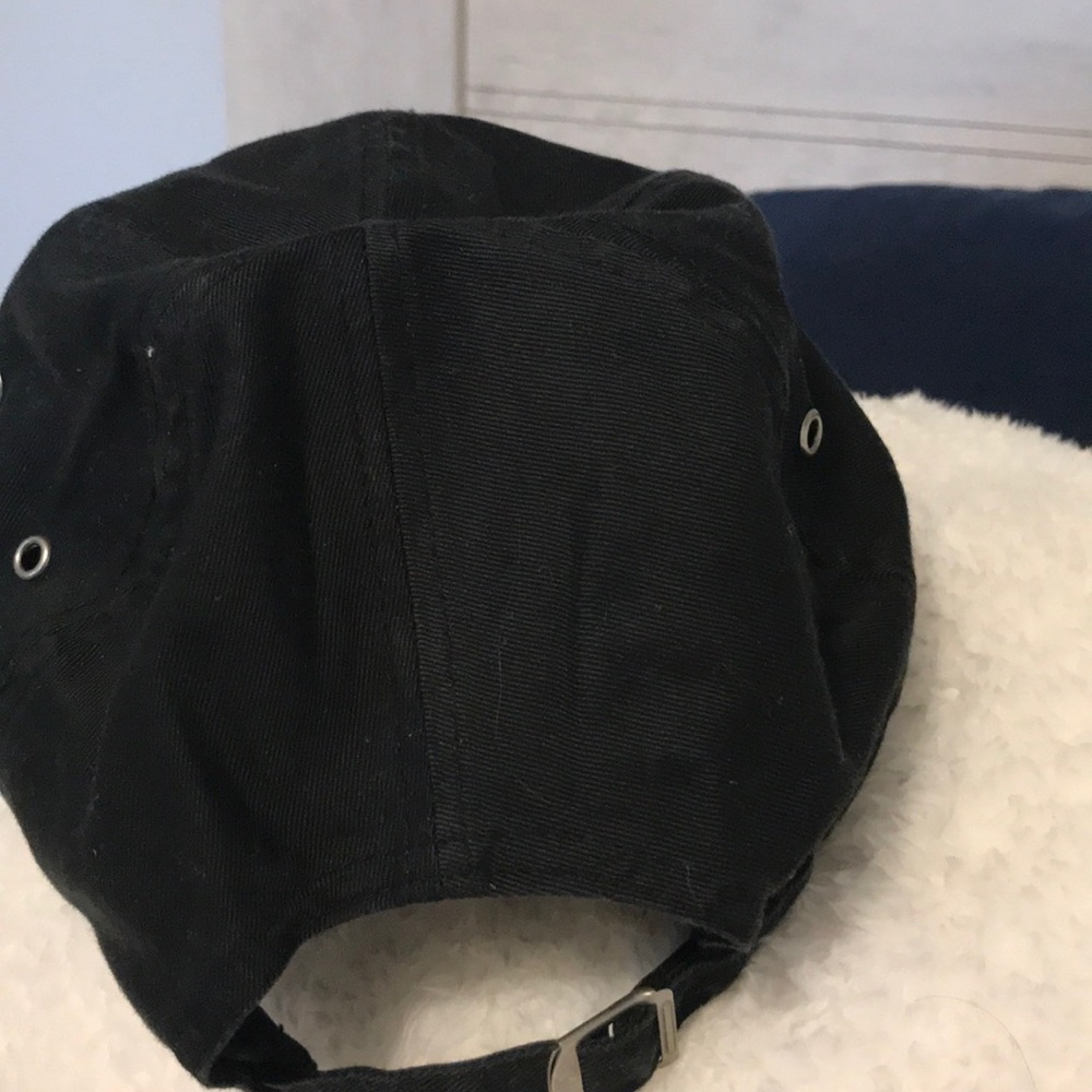 Baseball cap - Picture 2 of 2
